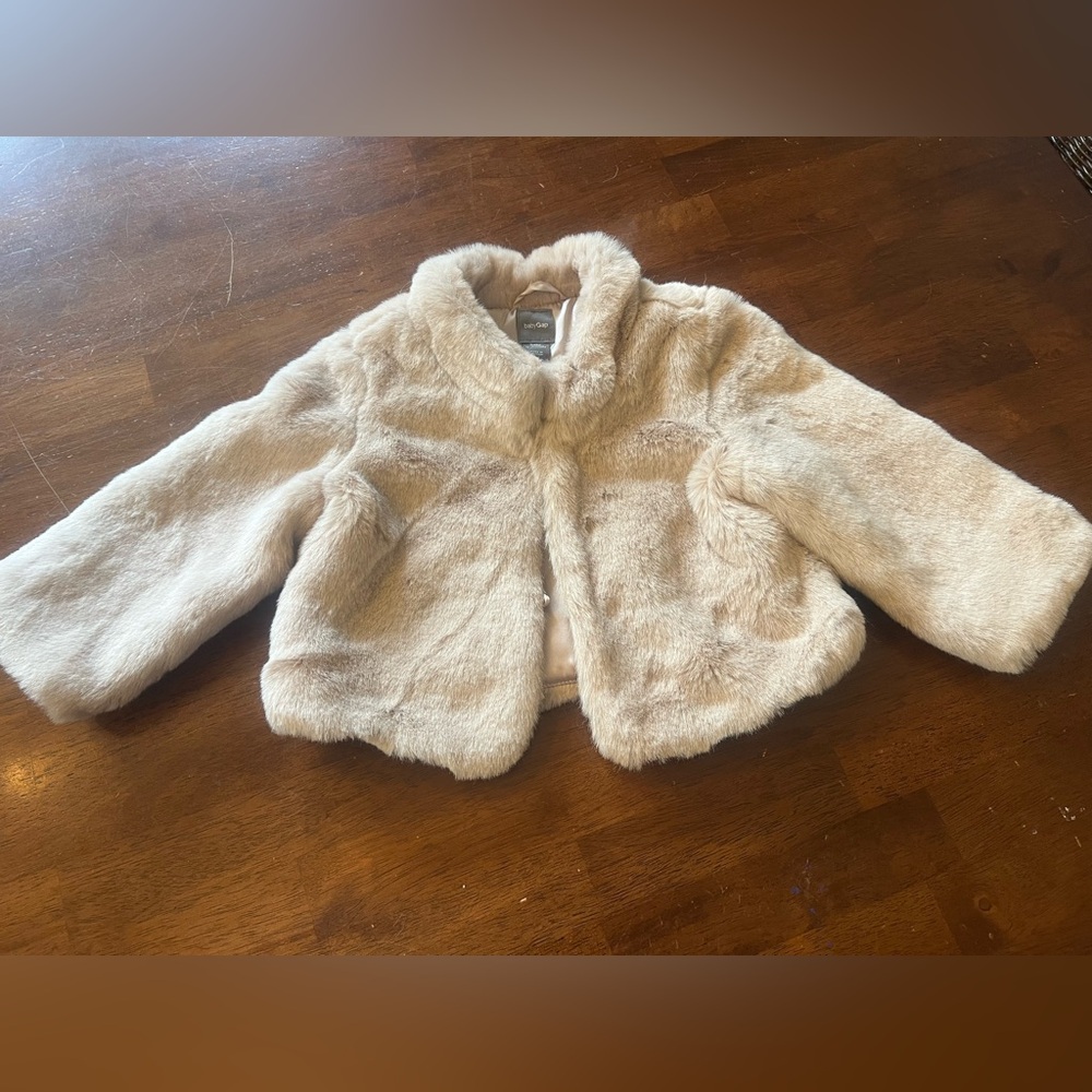 Baby Gap faux‎ fur jacket